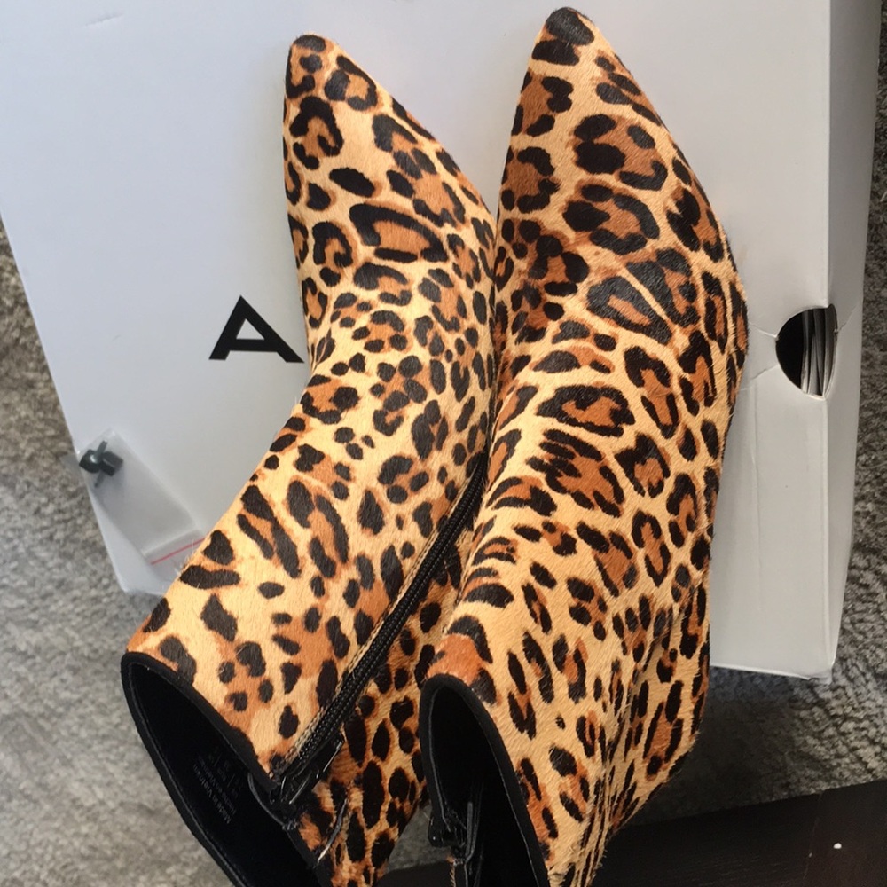 Leopard Stiletto dress bootie - Picture 4 of 5